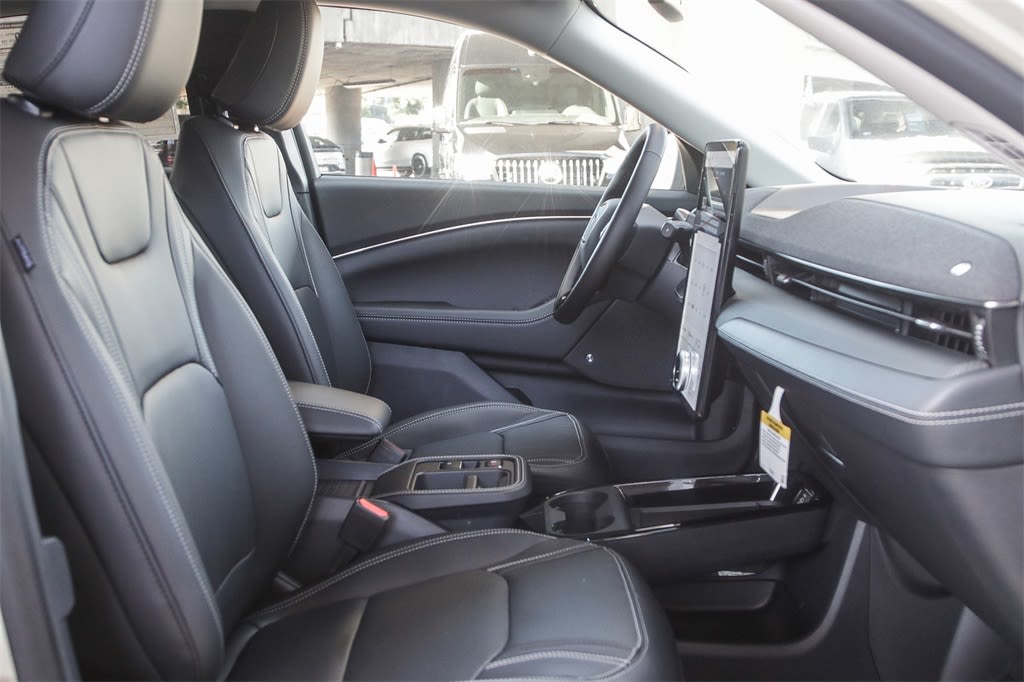 Thumbnail: 2025 Ford Mustang Mach-E - 9