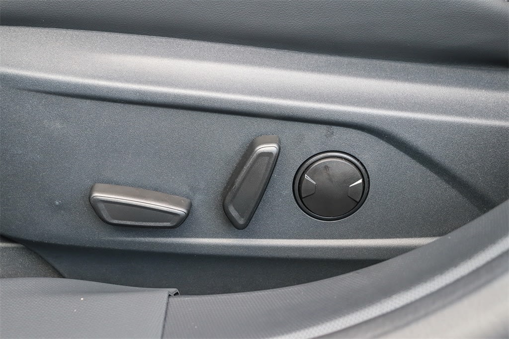 Thumbnail: 2025 Ford Mustang Mach-E - 25