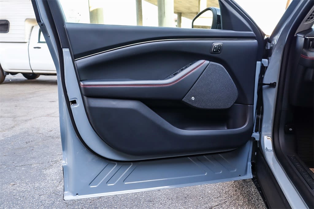 Thumbnail: 2025 Ford Mustang Mach-E - 23