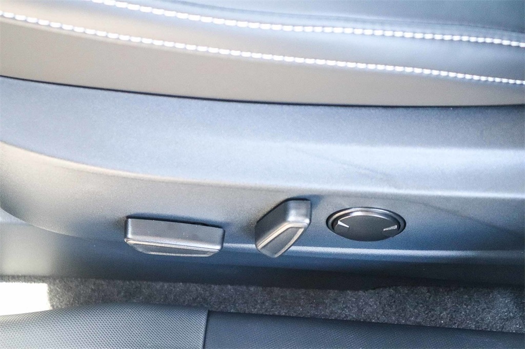 Thumbnail: 2025 Ford Mustang Mach-E - 22