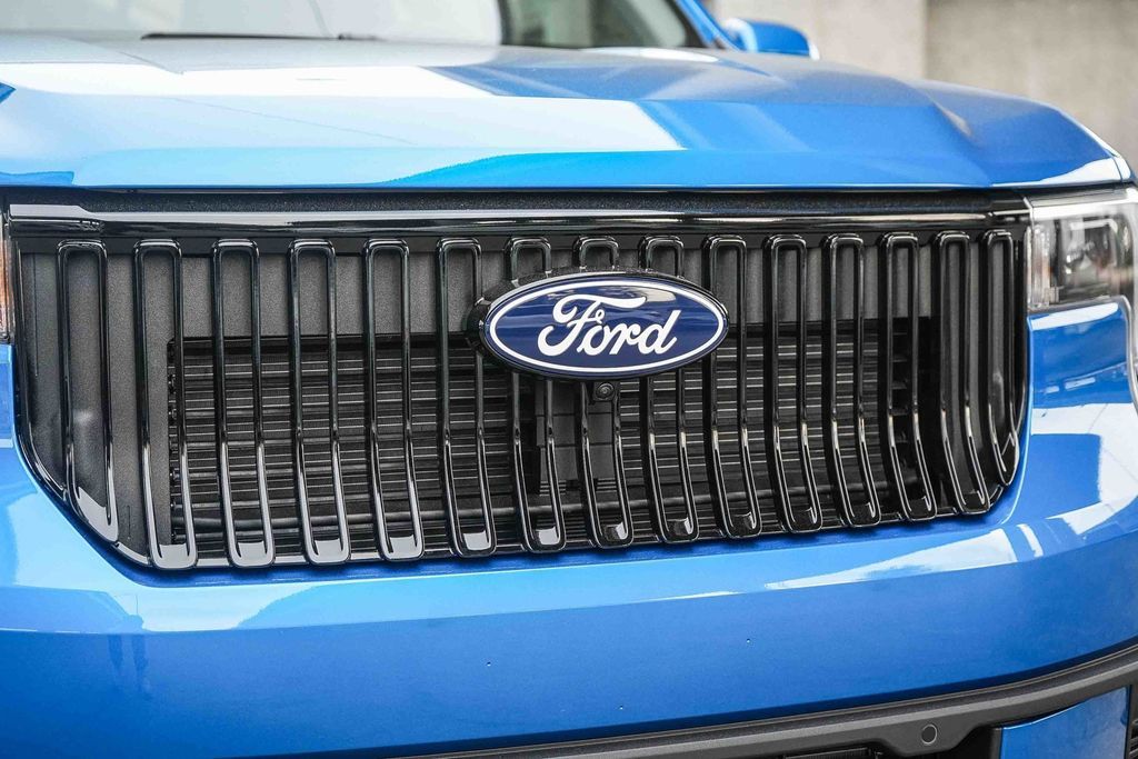 Thumbnail: 2026 Ford Maverick - 6