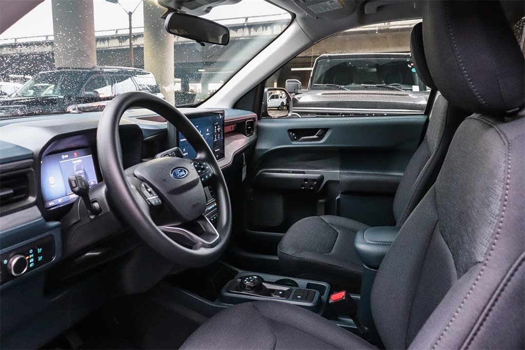 Thumbnail: 2025 Ford Maverick - 10