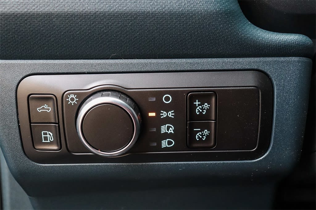 Thumbnail: 2025 Ford Maverick - 26