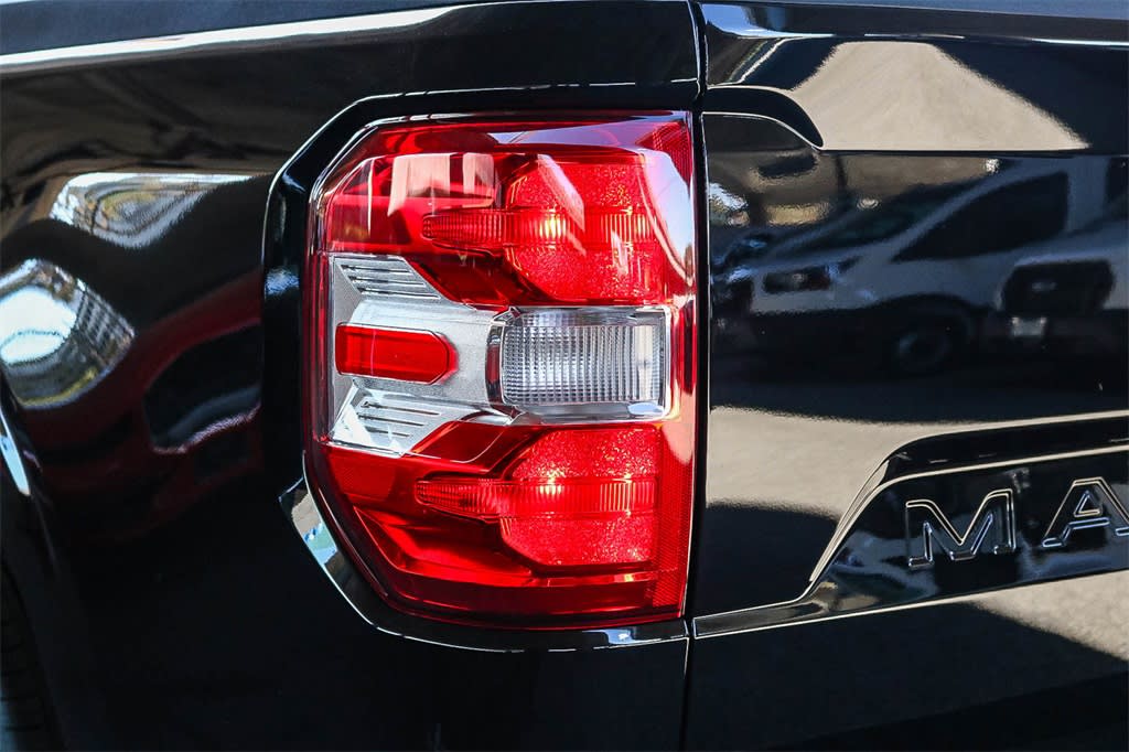 Thumbnail: 2025 Ford Maverick - 21