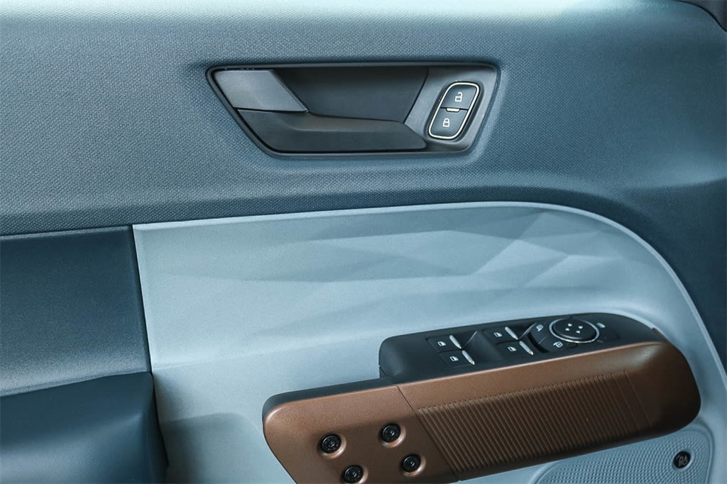 Thumbnail: 2024 Ford Maverick - 27