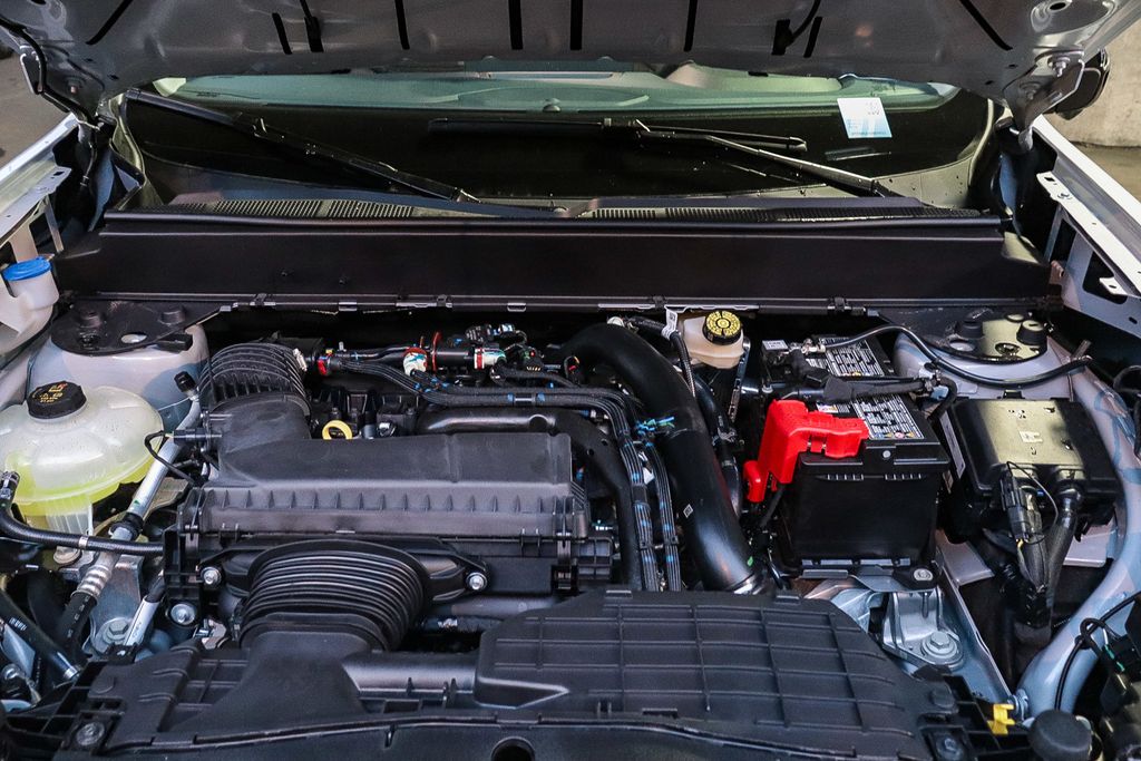 Thumbnail: 2025 Ford Maverick - 8