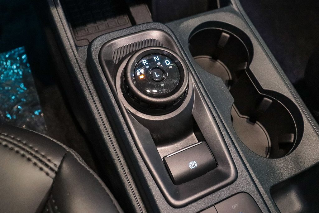 Thumbnail: 2025 Ford Maverick - 15