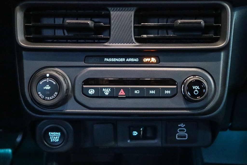 Thumbnail: 2025 Ford Maverick - 22