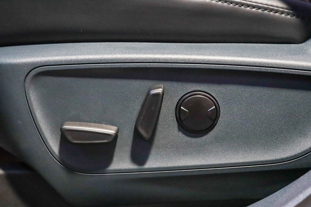 Thumbnail: 2025 Ford Maverick - 23