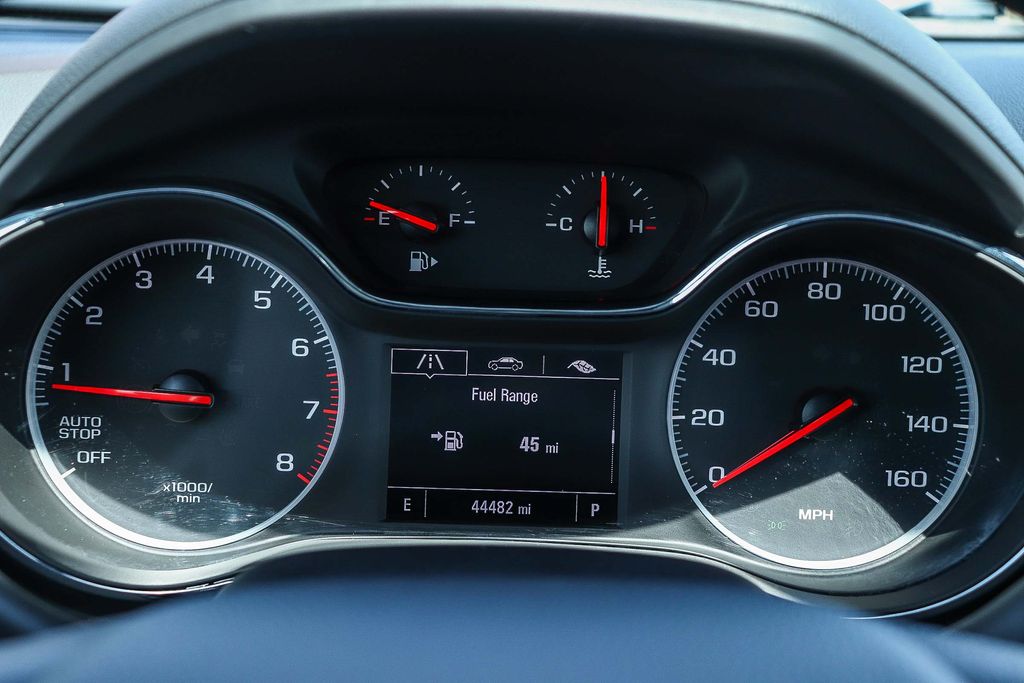 Thumbnail: 2019 Chevrolet Cruze - 13