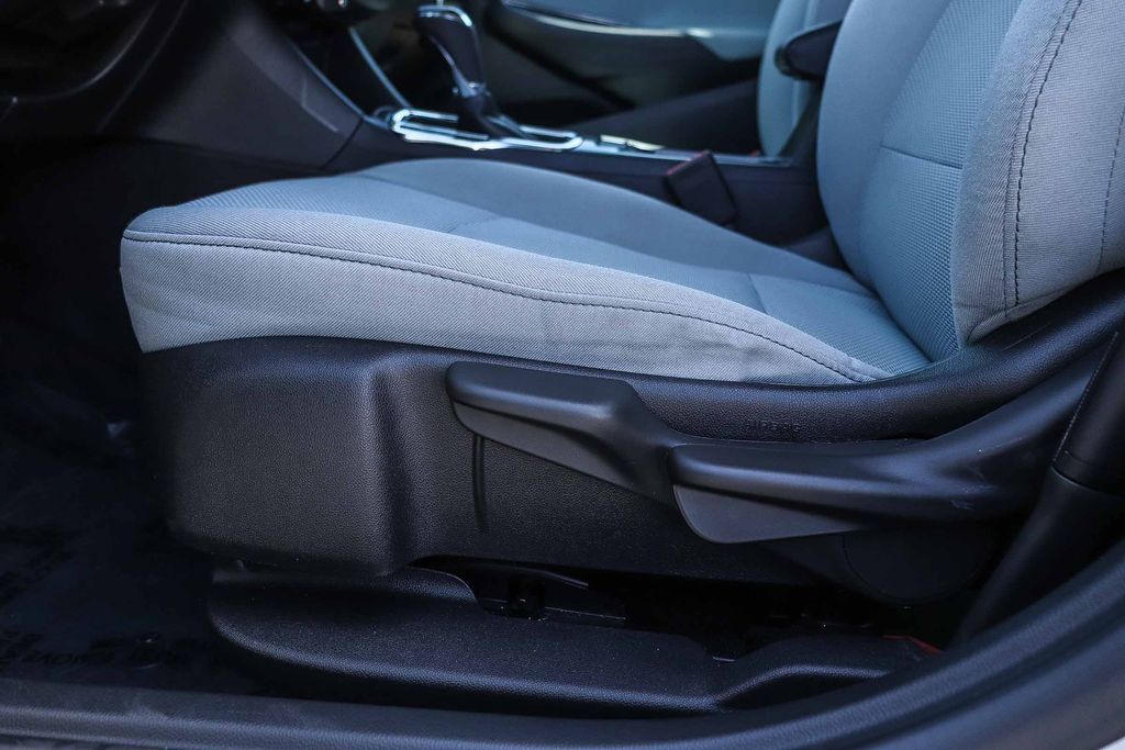 Thumbnail: 2019 Chevrolet Cruze - 23