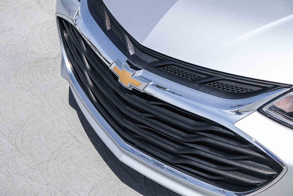 Thumbnail: 2019 Chevrolet Cruze - 19