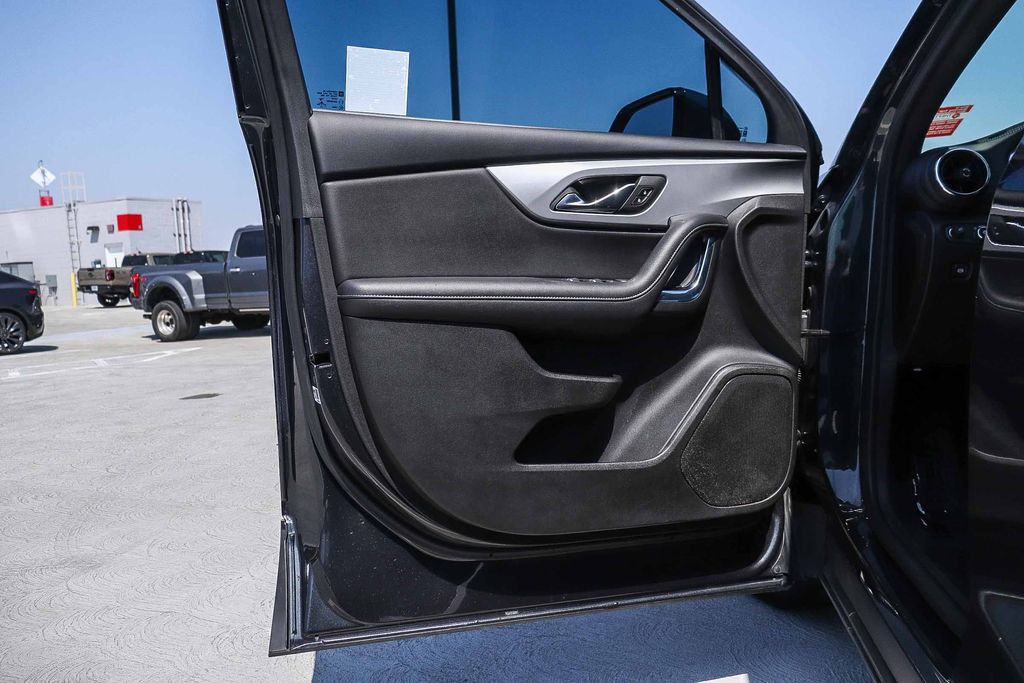 Thumbnail: 2022 Chevrolet Blazer - 24
