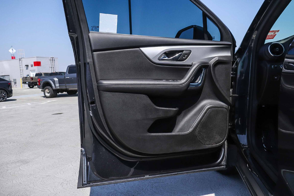 Thumbnail: 2022 Chevrolet Blazer - 23