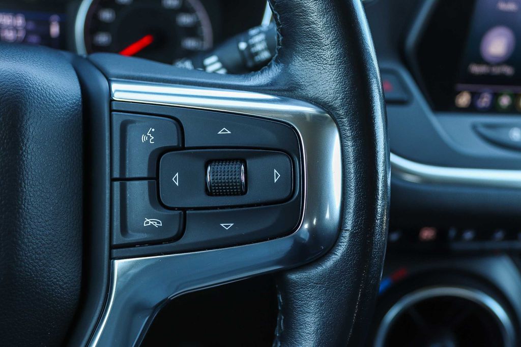 Thumbnail: 2020 Chevrolet Blazer - 26