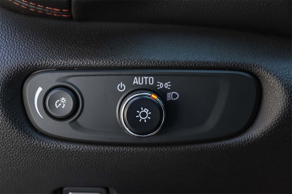 Thumbnail: 2022 Chevrolet Blazer - 26