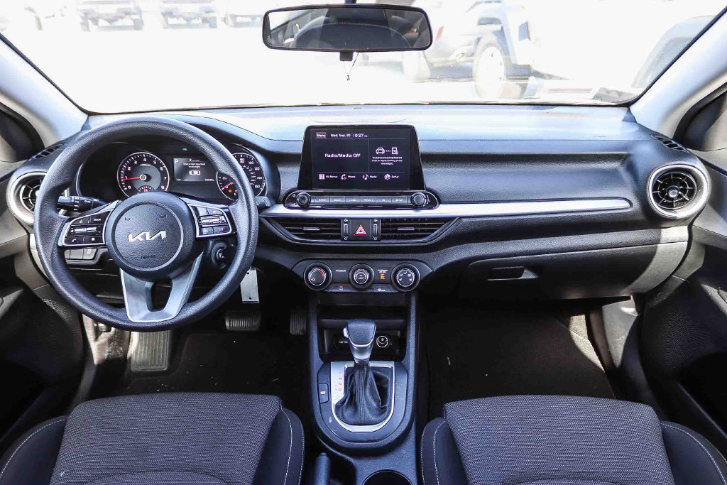 Thumbnail: 2022 Kia Forte - 2
