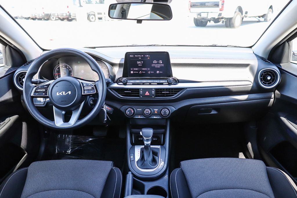 Thumbnail: 2023 Kia Forte - 2
