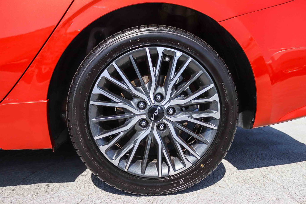 Thumbnail: 2022 Kia Forte - 7