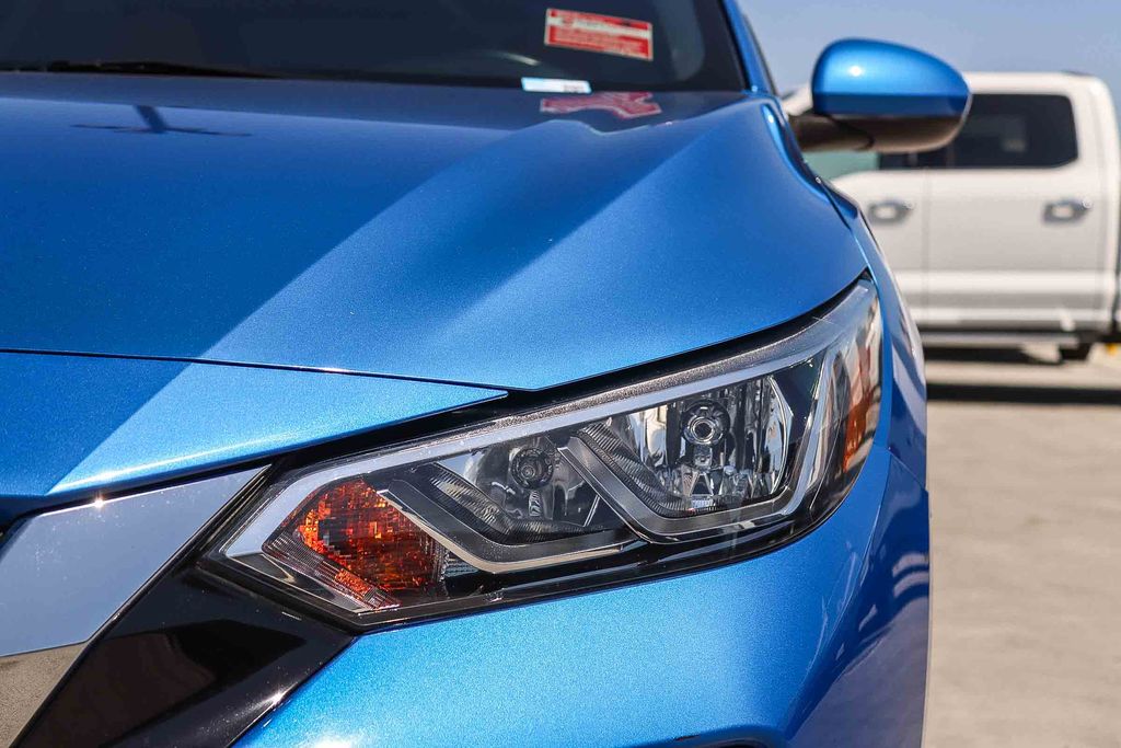 Thumbnail: 2023 Nissan Sentra - 20