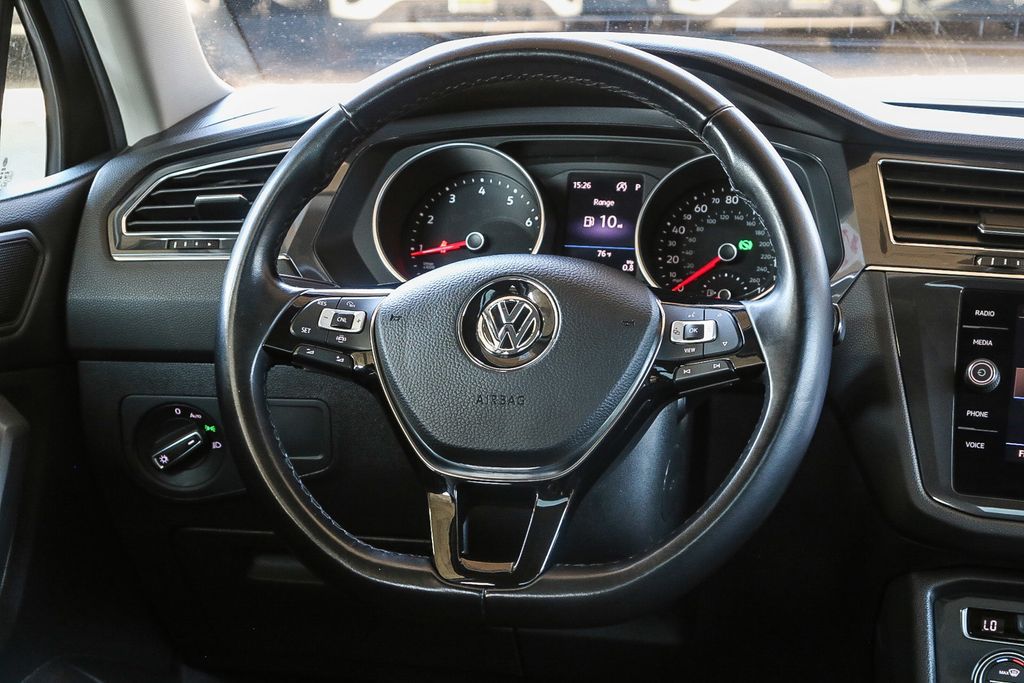Thumbnail: 2019 Volkswagen Tiguan - 12
