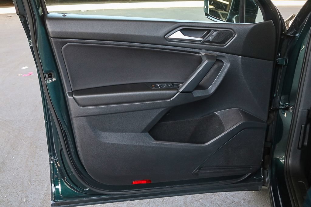 Thumbnail: 2019 Volkswagen Tiguan - 28