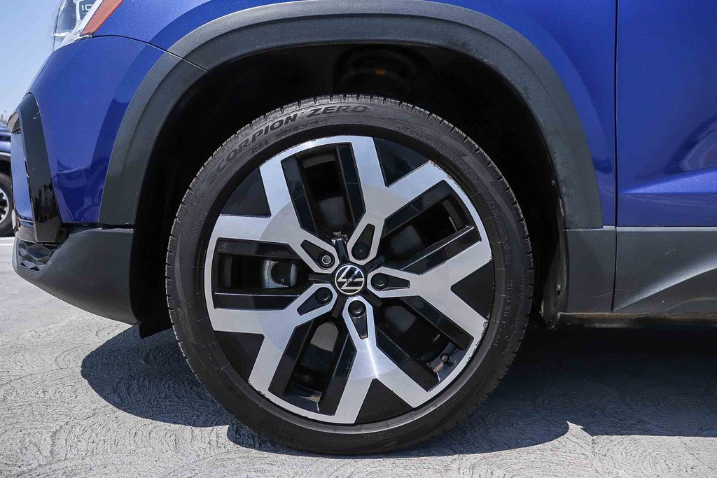 Thumbnail: 2022 Volkswagen Taos - 21