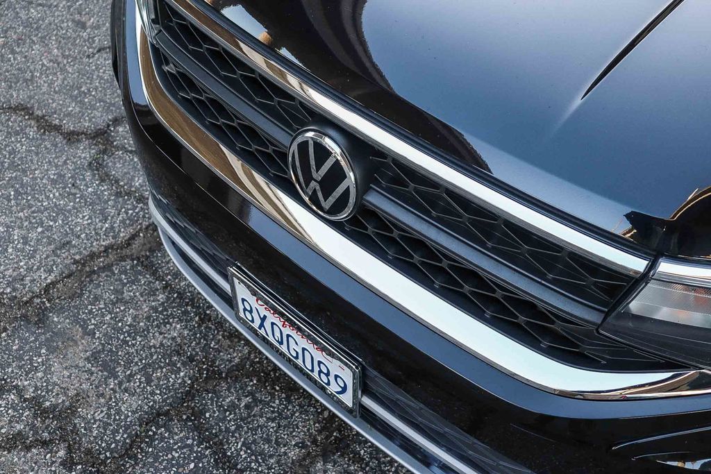 Thumbnail: 2022 Volkswagen Taos - 7