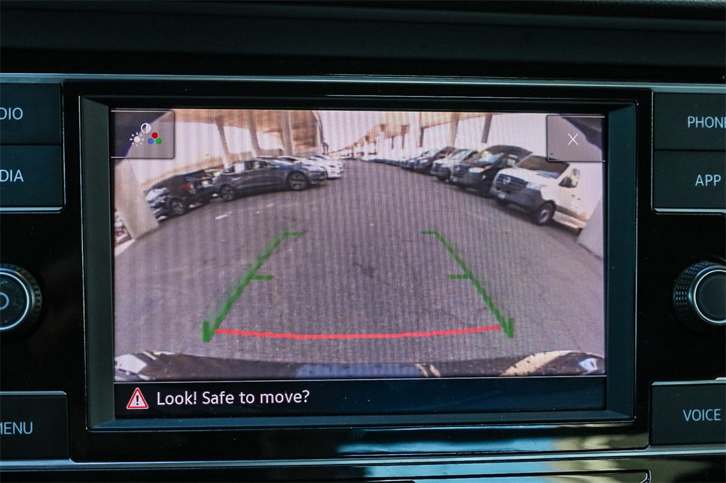 Thumbnail: 2024 Volkswagen Jetta - 28