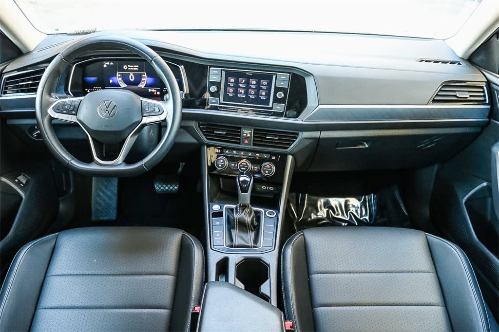 Thumbnail: 2024 Volkswagen Jetta - 2