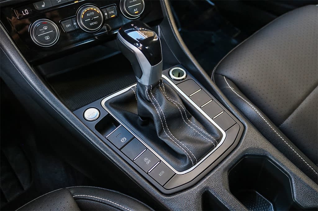 Thumbnail: 2024 Volkswagen Jetta - 15