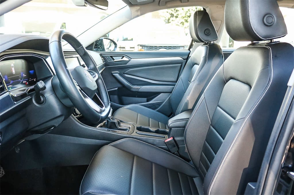 Thumbnail: 2024 Volkswagen Jetta - 11