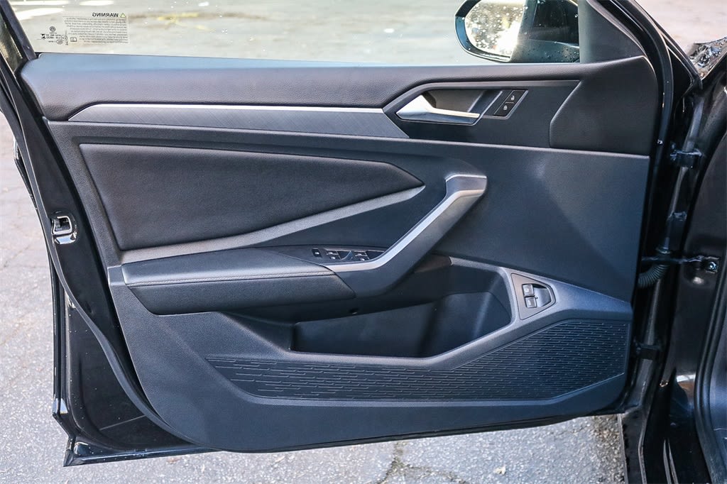 Thumbnail: 2024 Volkswagen Jetta - 27