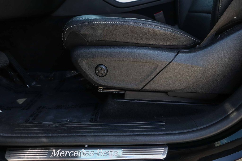 Thumbnail: 2025 Mercedes-Benz GLE - 23