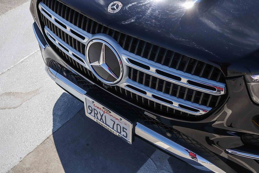 Thumbnail: 2025 Mercedes-Benz GLE - 6
