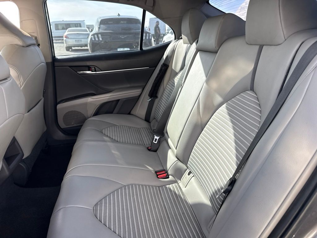 Thumbnail: 2021 Toyota Camry - 9