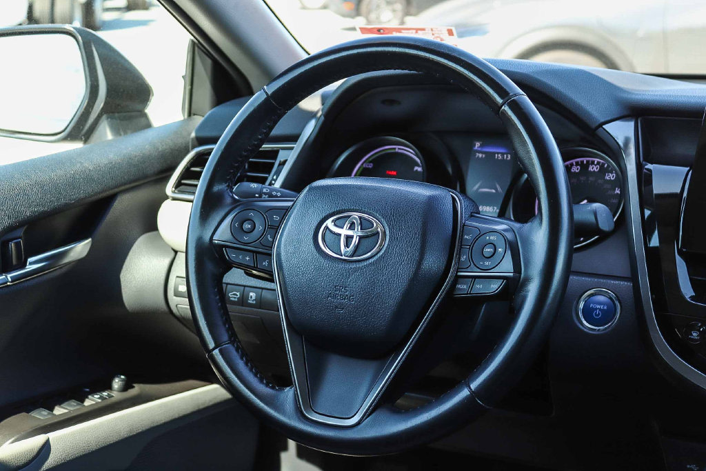 Thumbnail: 2021 Toyota Camry - 10