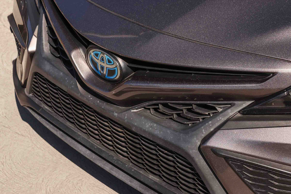 Thumbnail: 2021 Toyota Camry - 7