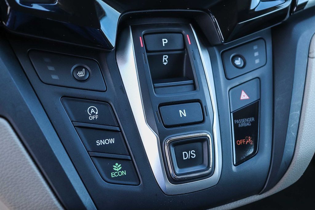 Thumbnail: 2023 Honda Odyssey - 13