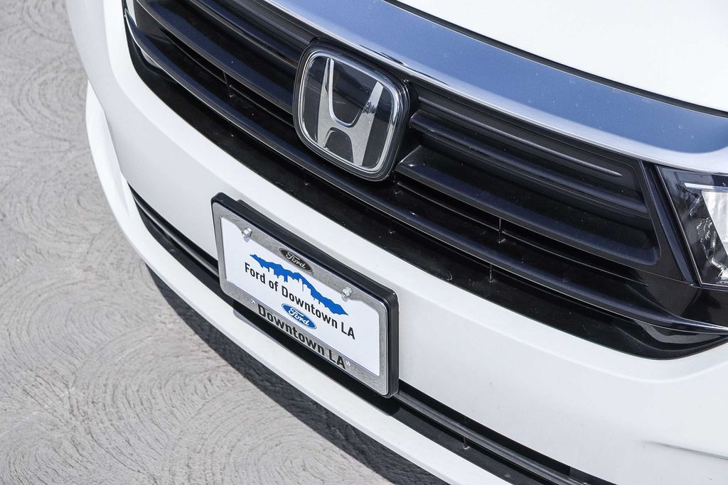 Thumbnail: 2023 Honda Odyssey - 6