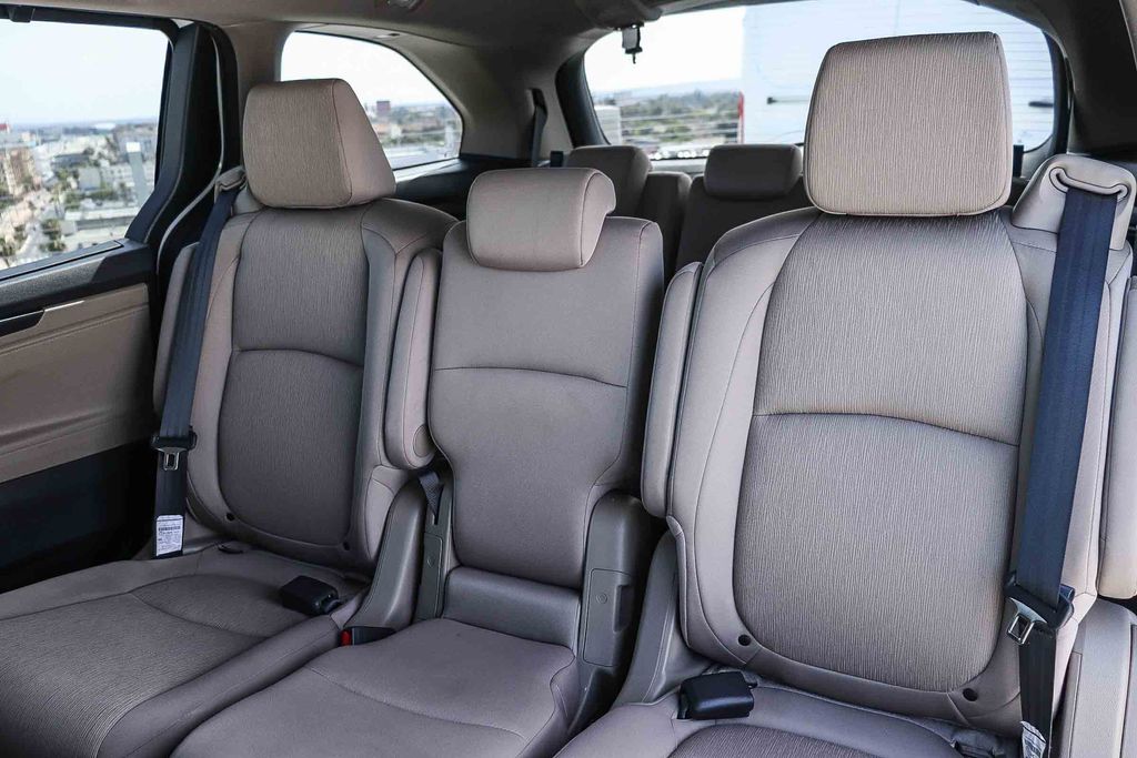 Thumbnail: 2023 Honda Odyssey - 11