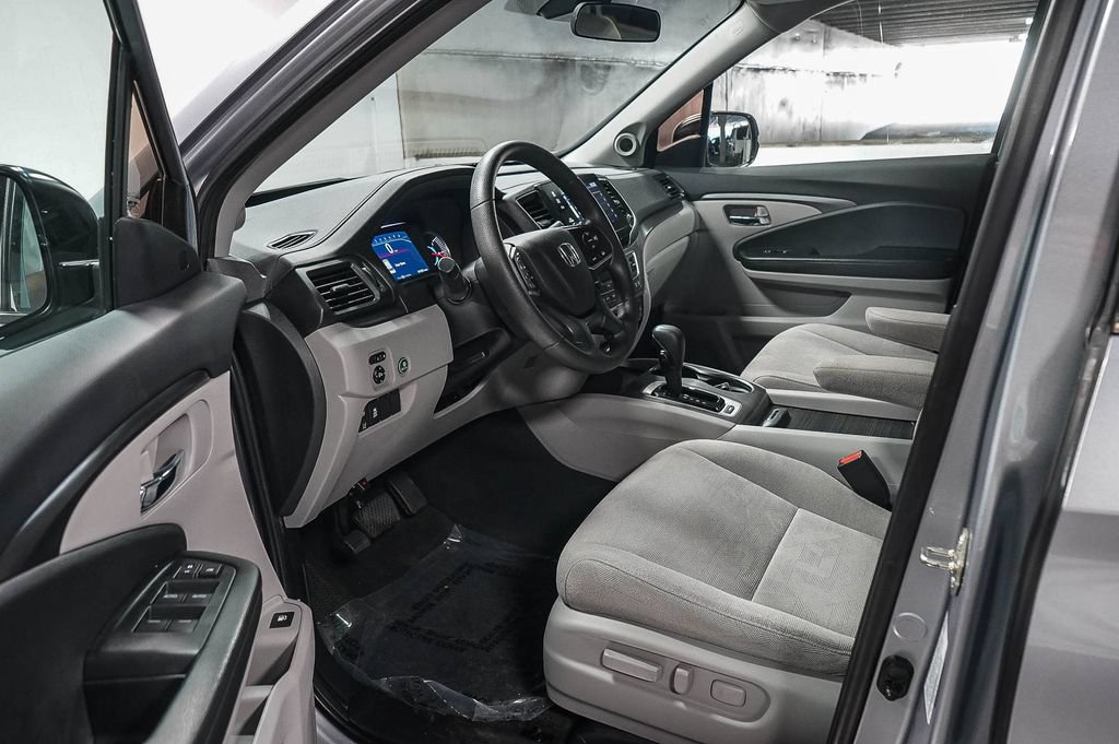 Thumbnail: 2020 Honda Pilot - 11
