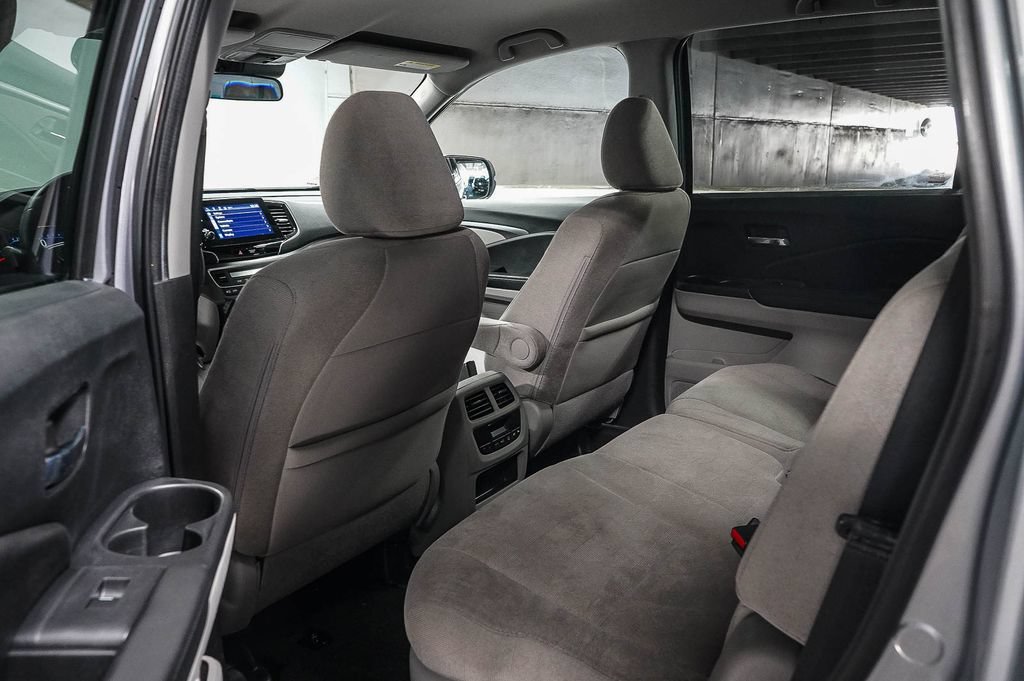 Thumbnail: 2020 Honda Pilot - 12
