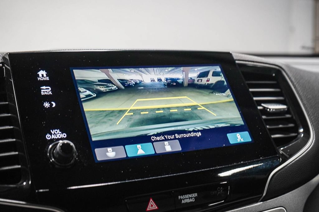 Thumbnail: 2020 Honda Pilot - 27