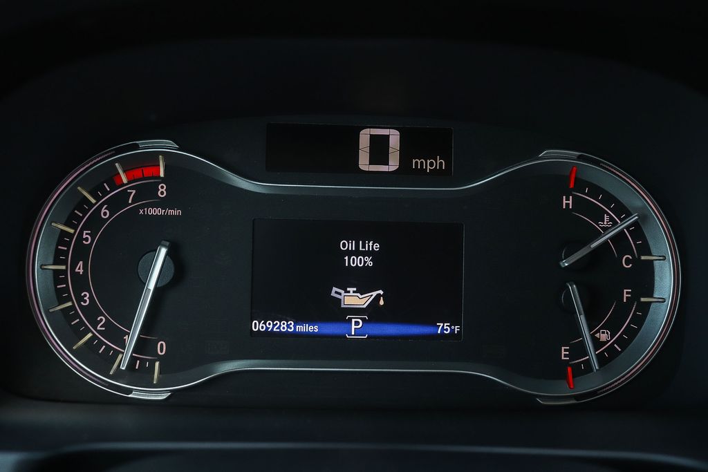 Thumbnail: 2017 Honda Pilot - 15
