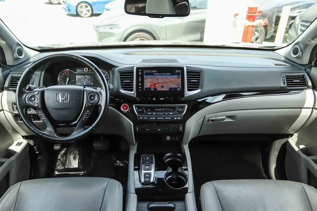 Thumbnail: 2018 Honda Pilot - 2