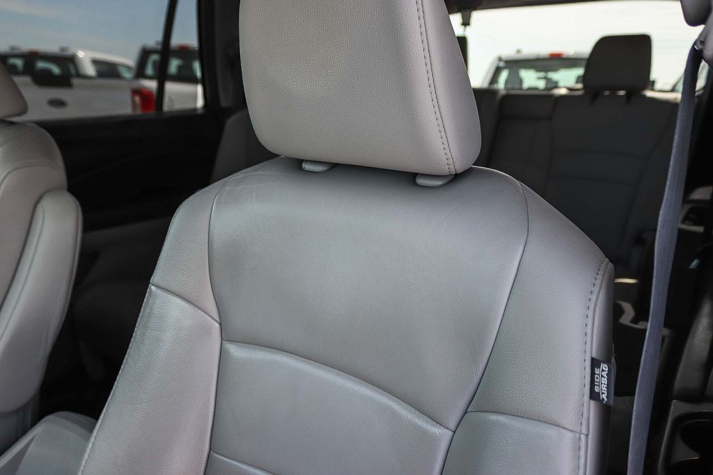 Thumbnail: 2018 Honda Pilot - 30