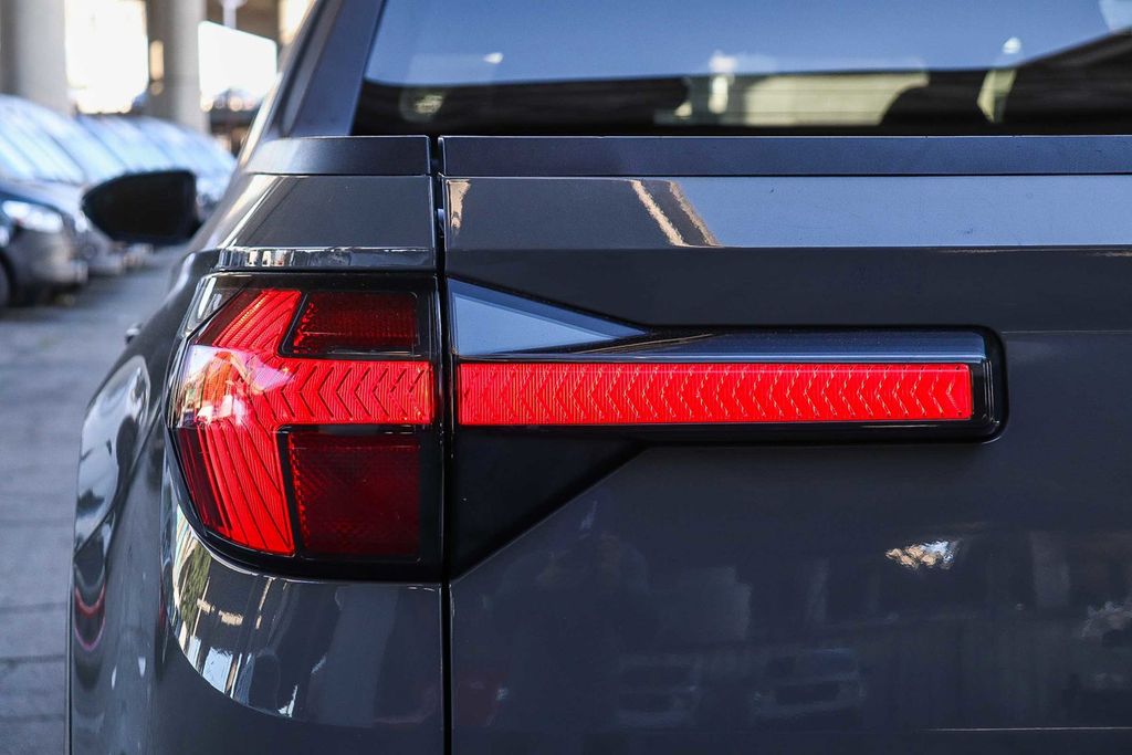 Thumbnail: 2023 Hyundai Santa Cruz - 20