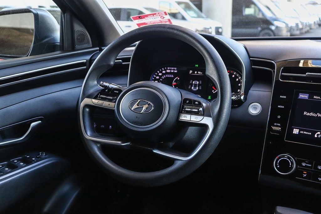 Thumbnail: 2023 Hyundai Santa Cruz - 8