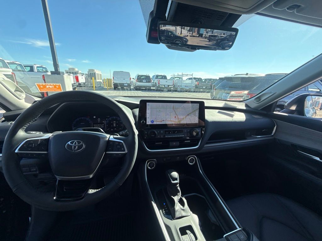 Thumbnail: 2026 Toyota Grand Highlander - 2